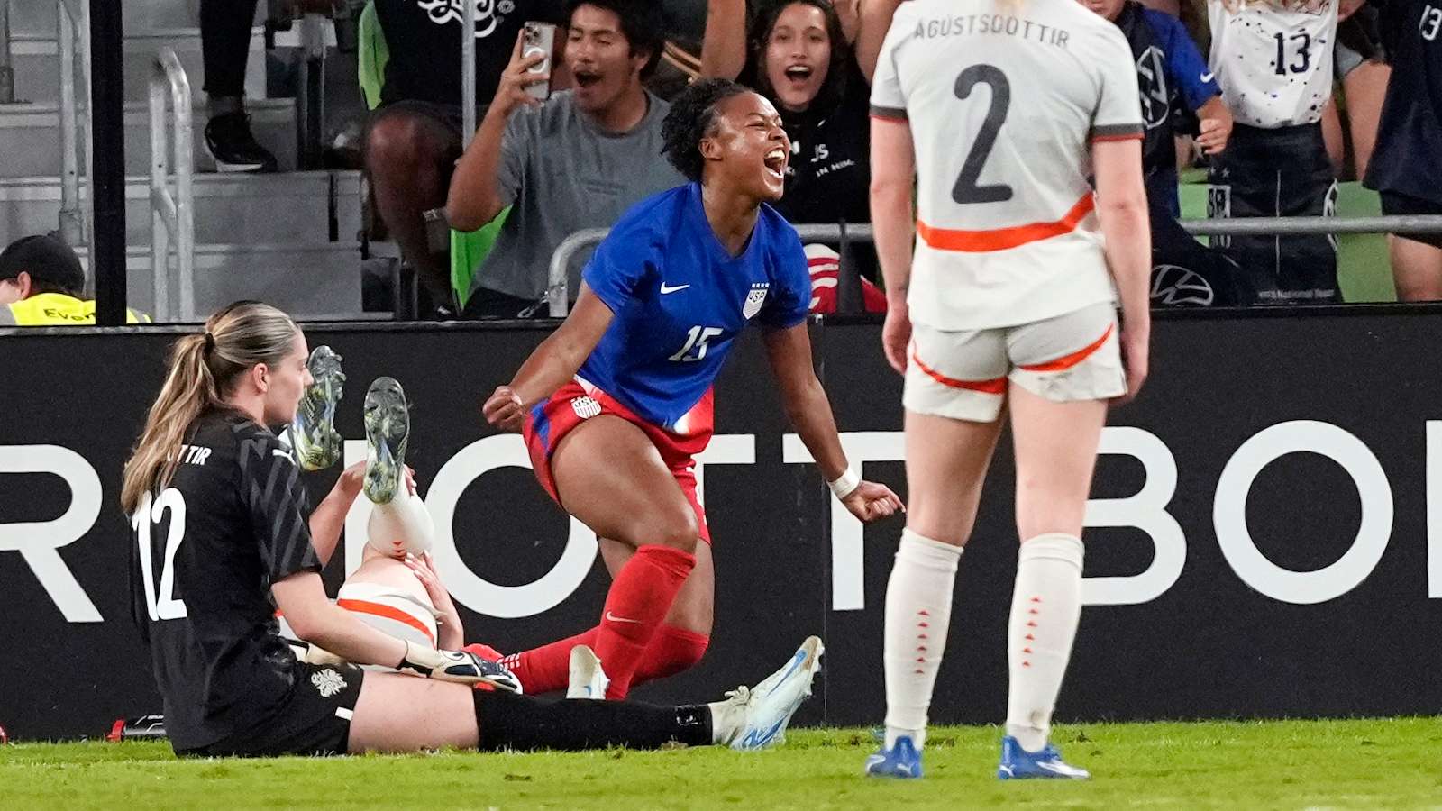 动了整个足 动了整个足